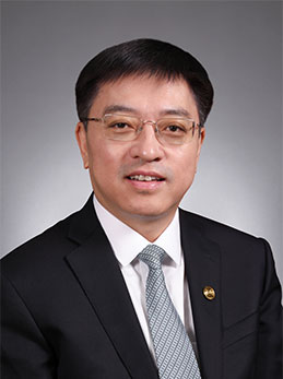 Mr. Guo Xiangyu